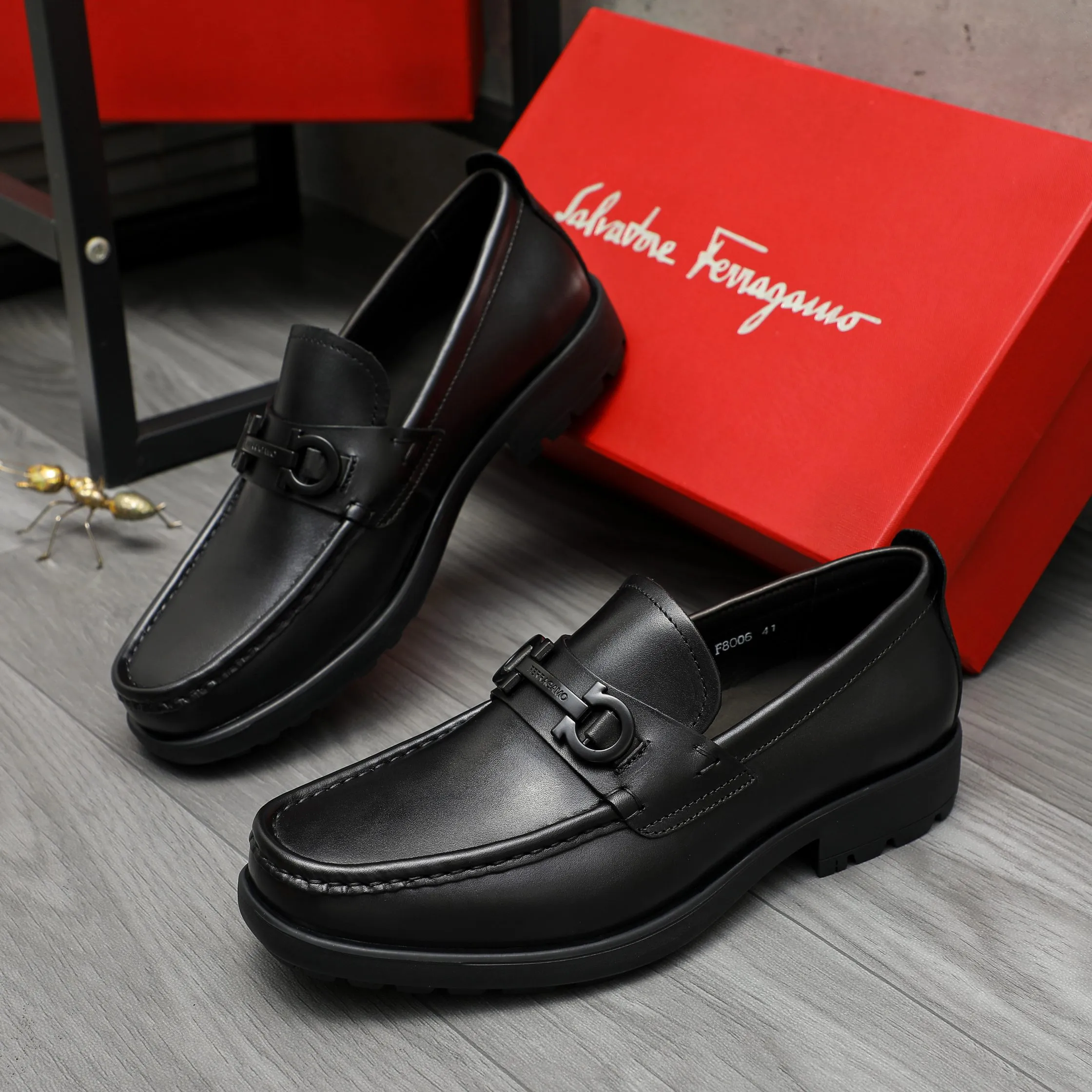 Men's shoes 💰420 Product trademark: Ferragamo "Ferragamo" business slip-on leather shoes Regular size: 38-45 (45. Customized, non-returnable) Product materials: Selected high-quality cowhide upper, cowhide lining, original outsole